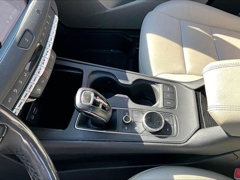 Used 2019 Cadillac XT4 Luxury w/ Trailering Package FWD image 18