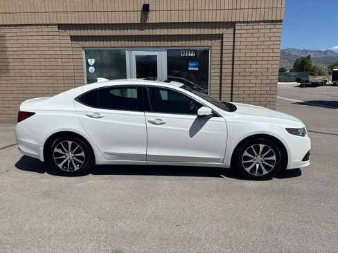 Used 2015 Acura TLX FWD image 2