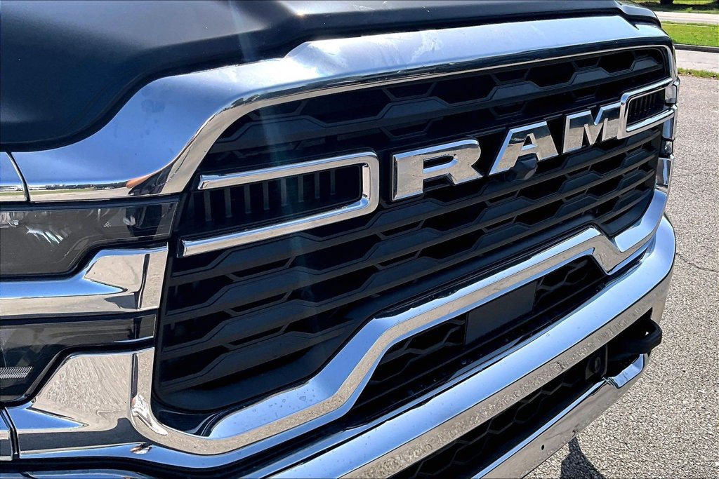 Used 2026 RAM 3500 Tradesman AWD/4WD image 30