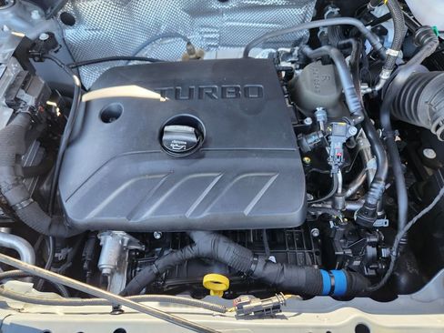 Used 2025 Chevrolet TrailBlazer LT image 19