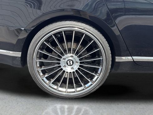 Used 2013 Bentley Mulsanne RWD image 15