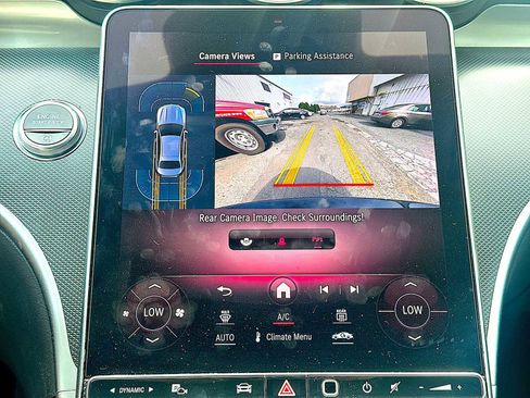 Used 2024 Mercedes-Benz C 300 4MATIC Sedan image 23