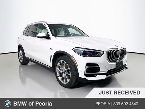 Used 2022 BMW X5 xDrive45e w/ Executive Package image 1