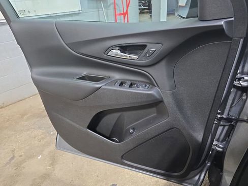 Used 2024 Chevrolet Equinox LT AWD/4WD image 30