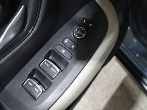 Used 2025 Honda HR-V EX-L image 14