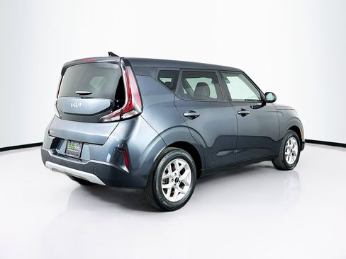 Used 2025 Kia Soul LX w/ LX Technology Package image 9