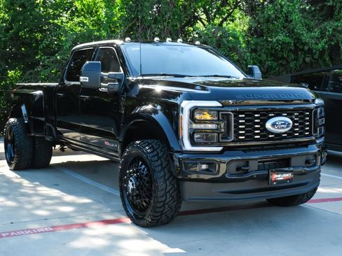 Used 2026 Ford F450 Platinum w/ Platinum Plus Package AWD/4WD image 4
