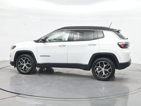 Used 2024 Jeep Compass Limited AWD/4WD image 9