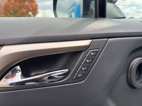 Used 2019 Lexus RX 450h AWD image 34