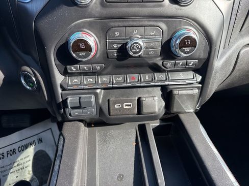 Used 2020 GMC Sierra 1500 Denali w/ Denali Premium Package image 12