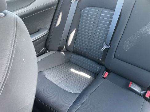 Used 2025 Kia K5 LXS image 38