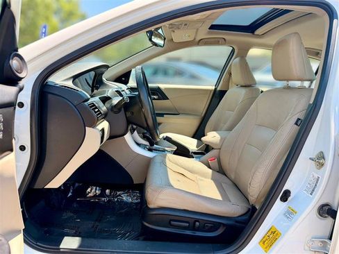 Used 2015 Honda Accord EX-L image 6