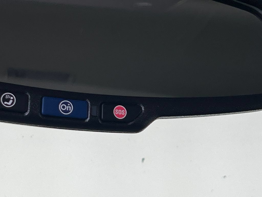Used 2018 Buick Encore Sport Touring w/ Safety Package FWD image 39