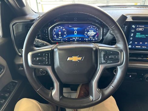 Used 2023 Chevrolet Silverado 1500 LT AWD/4WD image 10