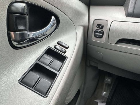 Used 2009 Toyota Camry image 25