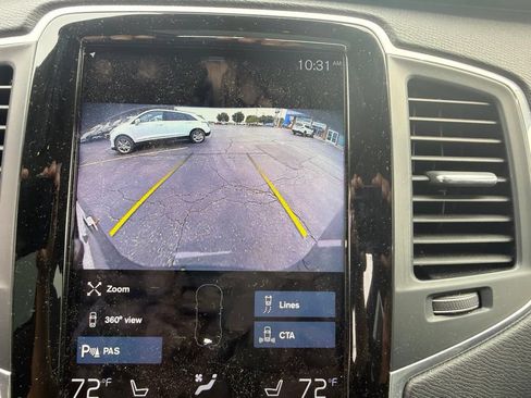 Used 2020 Volvo XC90 T6 Momentum w/ Protection Package AWD/4WD image 12