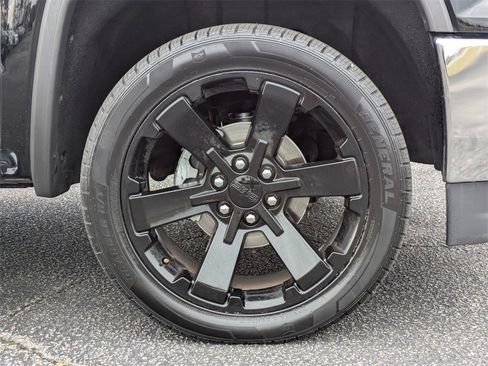 Used 2018 GMC Sierra 1500 SLT image 11