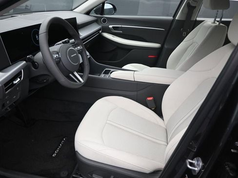 New 2025 Hyundai Sonata SEL image 9