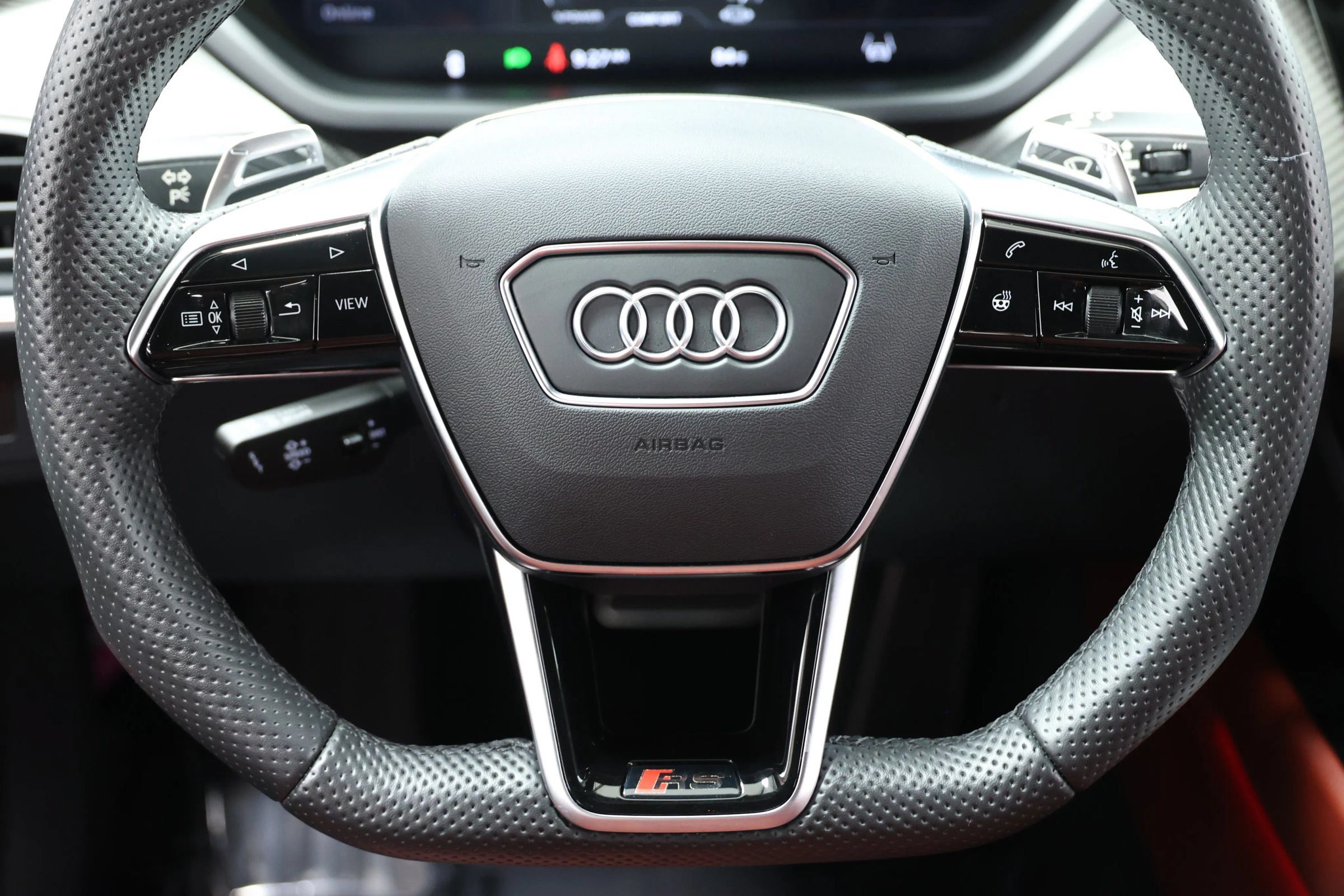 Used 2023 Audi RS e-tron GT w/ Carbon Performance Package AWD/4WD image 26