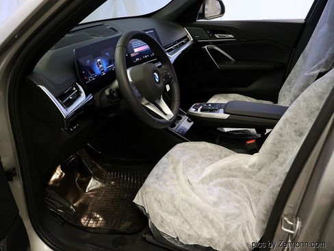 New 2026 BMW X1 xDrive28i image 11