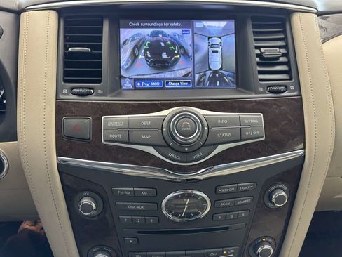 Used 2017 INFINITI QX80 2WD w/ Driver Assistance Package image 18