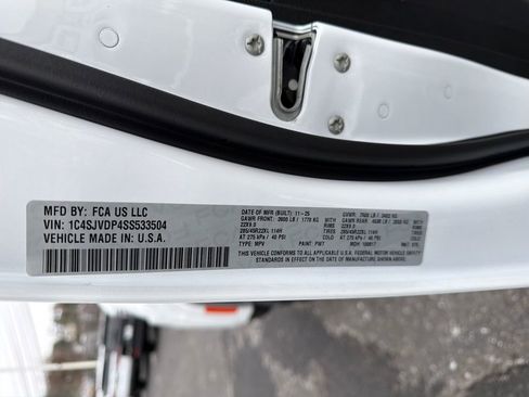 New 2025 Jeep Wagoneer Series III image 24