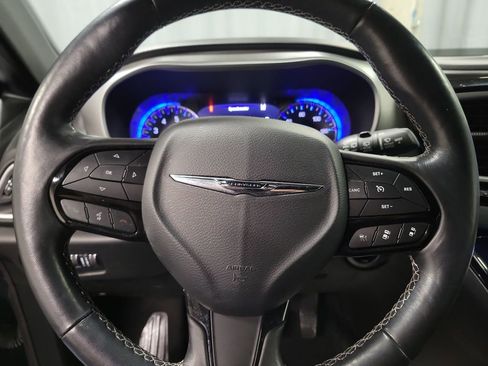 Used 2020 Chrysler Pacifica Touring-L w/ Advanced Safetytec Group image 18