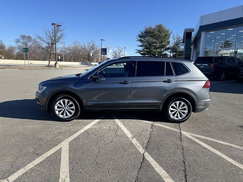 Used 2019 Volkswagen Tiguan SE w/ 3rd Row Seat Package image 2
