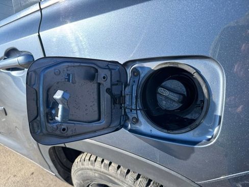 Used 2018 Toyota Highlander Plus image 20