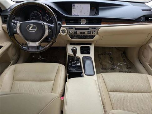 Used 2014 Lexus ES 350 w/ Premium Package FWD image 16