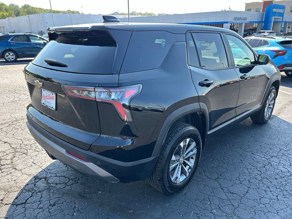 Used 2026 Chevrolet Equinox LT AWD/4WD image 5