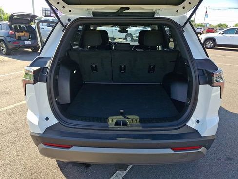 Used 2026 Chevrolet Equinox LT FWD image 29