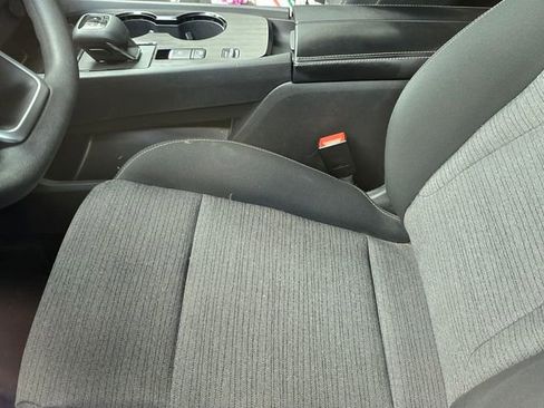 Used 2023 Nissan Rogue SV FWD image 11