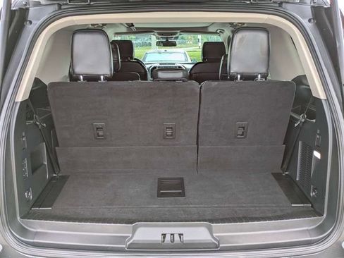 Used 2019 Ford Expedition Platinum image 13