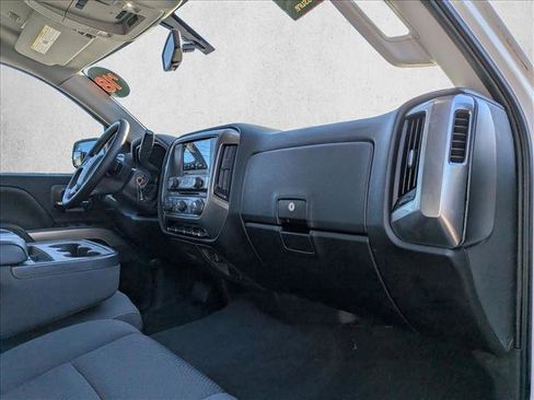 Used 2018 Chevrolet Silverado 1500 LT w/ Texas Edition image 22