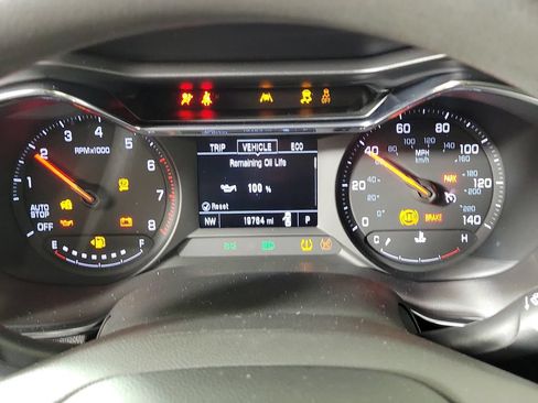 Used 2023 Chevrolet TrailBlazer LT w/ Convenience Package FWD image 17
