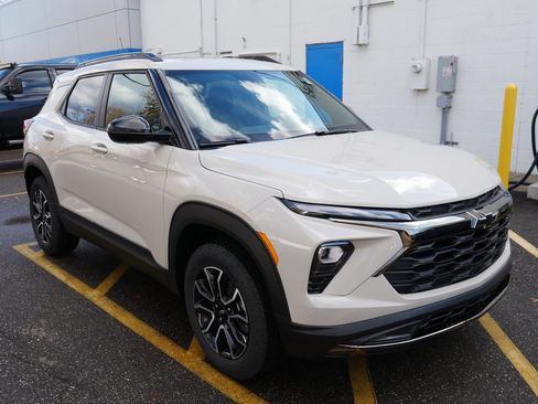 New 2026 Chevrolet TrailBlazer ACTIV image 2