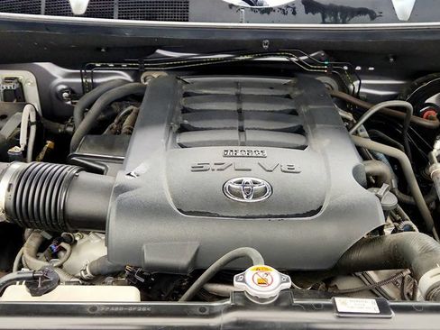 Used 2020 Toyota Tundra SR5 w/ SR5 Upgrade Package RWD image 26