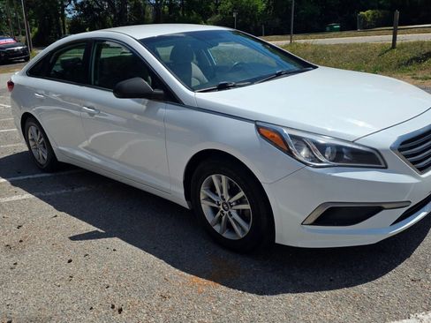 Used 2017 Hyundai Sonata SE FWD image 5