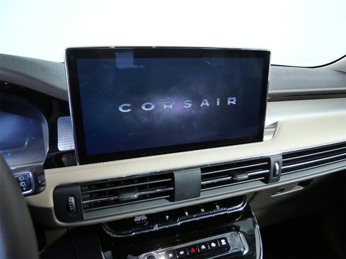 Certified 2024 Lincoln Corsair Premiere w/ Equipment Group 101A image 18