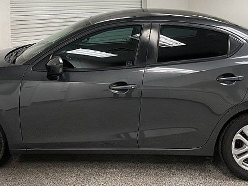 Used 2016 Scion iA image 8