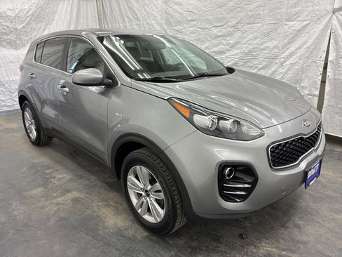 Used 2019 Kia Sportage LX AWD/4WD image 2