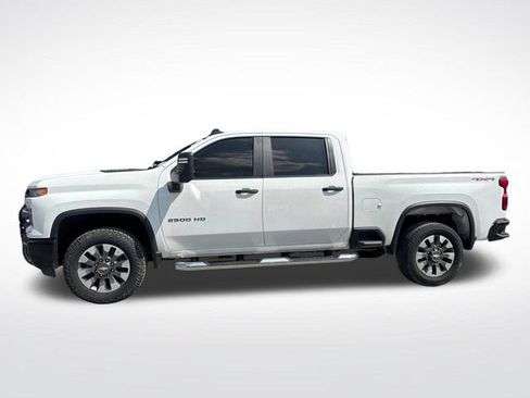 Used 2024 Chevrolet Silverado 2500 Custom w/ Custom Value Package AWD/4WD image 3