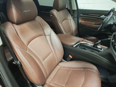 Used 2021 Buick Enclave Avenir w/ Avenir Technology Package image 10