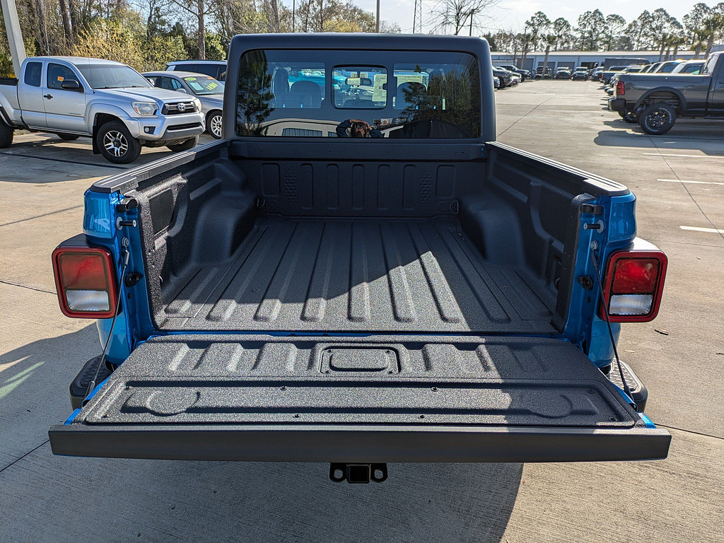 New 2026 Jeep Gladiator Sport AWD/4WD image 13