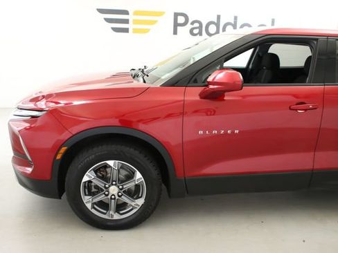 Used 2023 Chevrolet Blazer LT AWD/4WD image 5