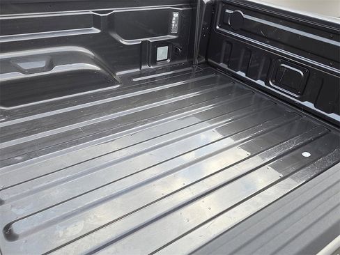 Used 2023 Jeep Gladiator Willys image 8