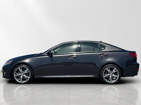 Used 2010 Lexus IS 250 RWD image 3