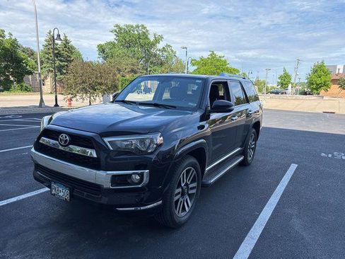 Used 2015 Toyota 4Runner Limited AWD/4WD image 2