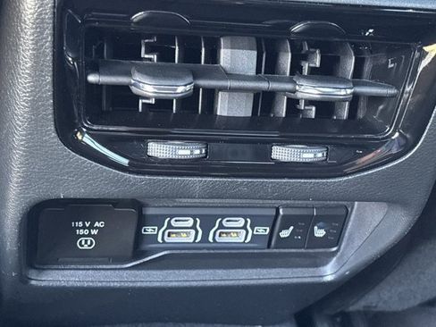 Used 2024 Jeep Grand Cherokee Overland image 18